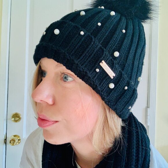 pompom beanie and scarf set black Nordstrom NWT